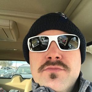 Meet your Posher, Jason